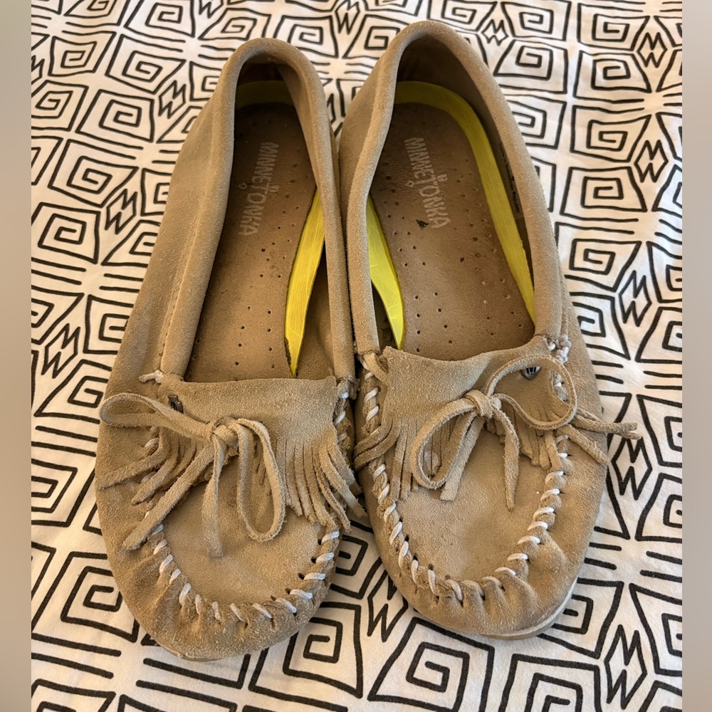 Minnetonka Tan Suede Kilty Moccasins